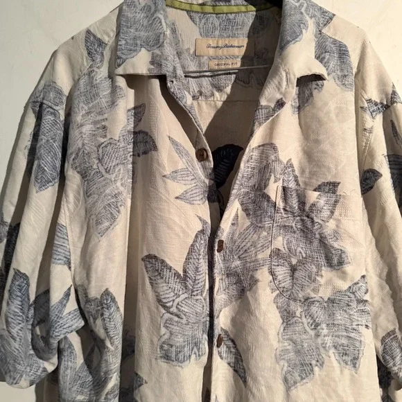 Tommy Bahama Original Fit Silk Floral Print Shirt Blue Grey Mens XL Resort - Picture 2 of 6